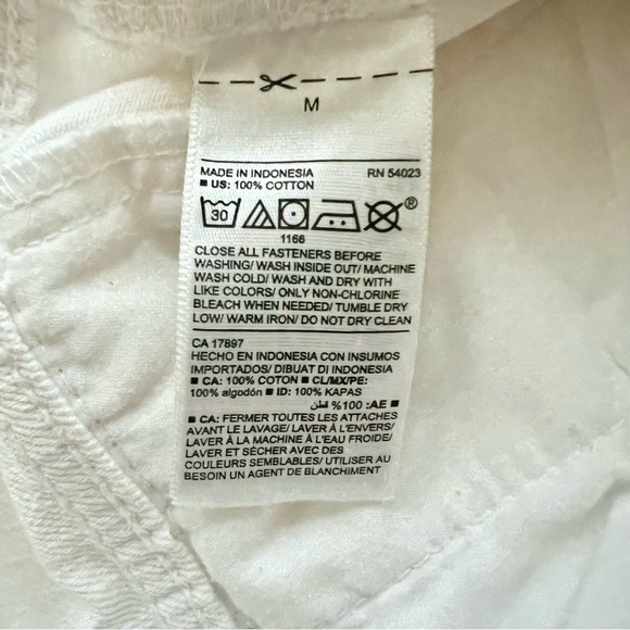 Old Navy White Distressed Button Up Denim Jean Jacket Women’s Size M - Picture 7 of 8